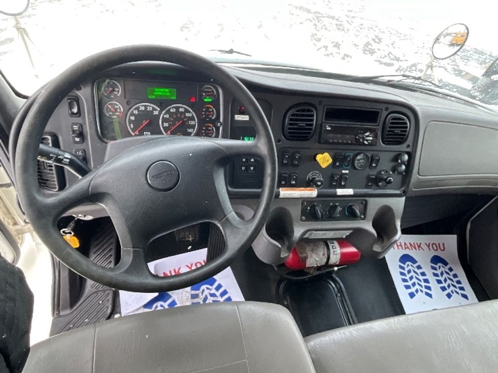 Medium Duty Box Truck-Light and Medium Duty Trucks-Freightliner-2020-M2-London-ON-435,217\n\t\tkm-$ 59,000 - Image 18