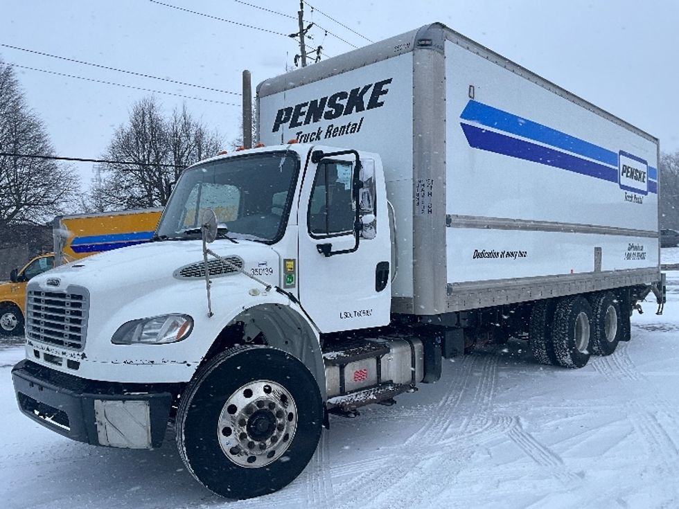 Medium Duty Box Truck-Light and Medium Duty Trucks-Freightliner-2020-M2-London-ON-435,217\n\t\tkm-$ 59,000 - Image 3