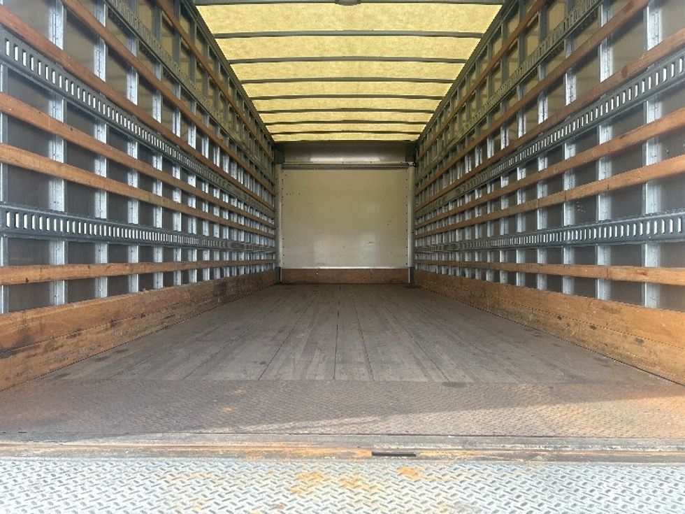 Medium Duty Box Truck-Light and Medium Duty Trucks-Freightliner-2020-M2-Londonderry-NH-103,141\n\t\tmiles-$ 51,000 - Image 10
