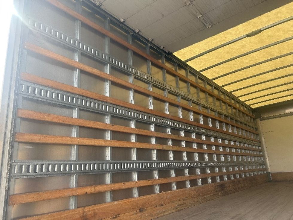 Medium Duty Box Truck-Light and Medium Duty Trucks-Freightliner-2020-M2-Londonderry-NH-103,141\n\t\tmiles-$ 51,000 - Image 11
