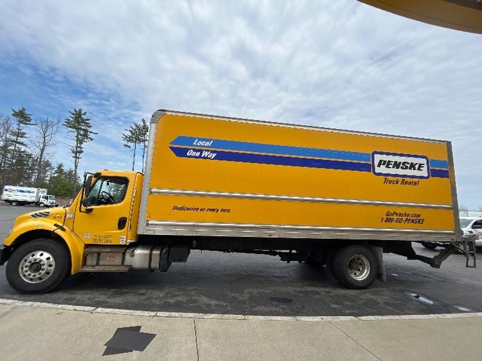 Medium Duty Box Truck-Light and Medium Duty Trucks-Freightliner-2020-M2-Londonderry-NH-117,059\n\t\tmiles-$ 52,750 - Image 4