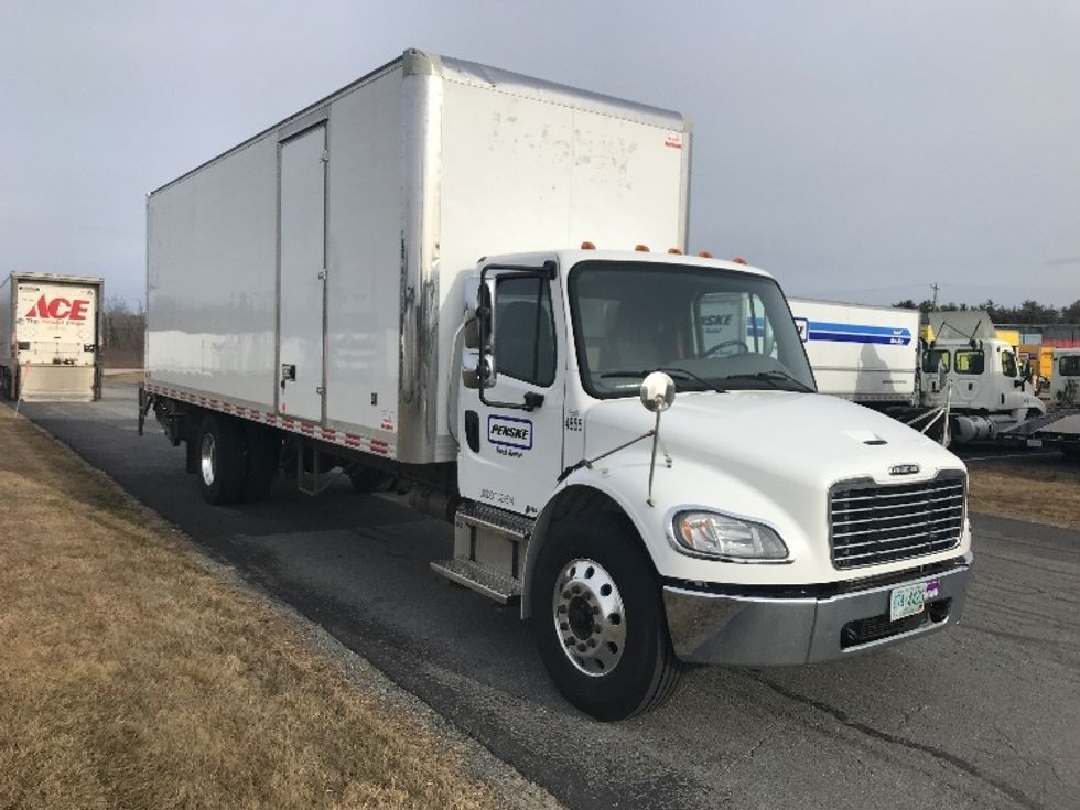 Medium Duty Box Truck-Light and Medium Duty Trucks-Freightliner-2020-M2-Londonderry-NH-133,962\n\t\tmiles-$ 50,750 - Image 1