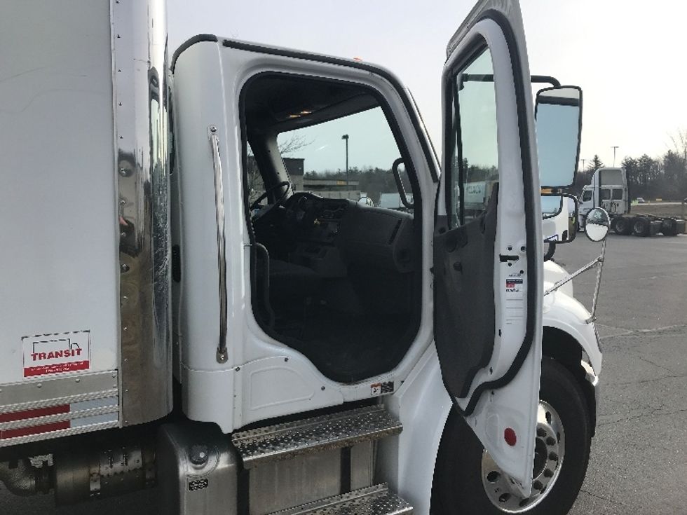 Medium Duty Box Truck-Light and Medium Duty Trucks-Freightliner-2020-M2-Londonderry-NH-133,962\n\t\tmiles-$ 50,750 - Image 20