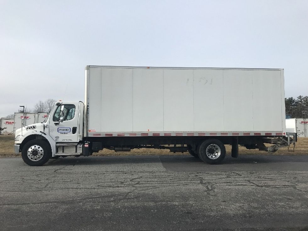 Medium Duty Box Truck-Light and Medium Duty Trucks-Freightliner-2020-M2-Londonderry-NH-133,962\n\t\tmiles-$ 50,750 - Image 4