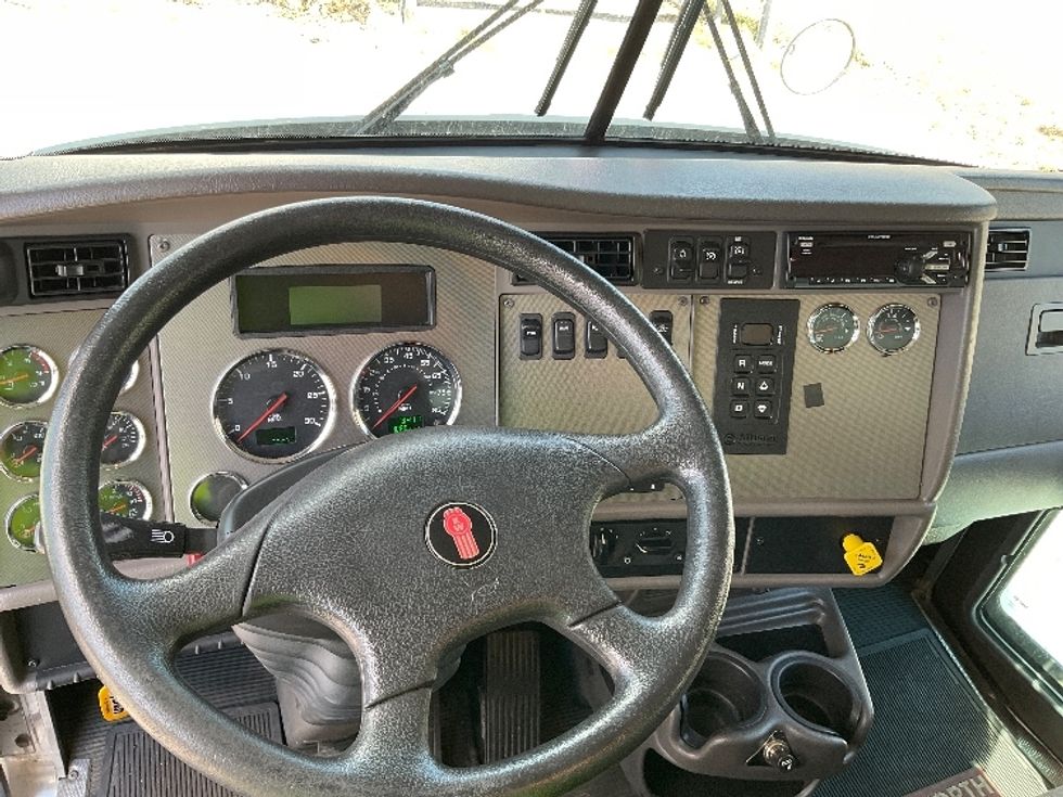 Medium Duty Box Truck-Light and Medium Duty Trucks-Freightliner-2020-M2-Londonderry-NH-13,417\n\t\tmiles-$ 80,250 - Image 18