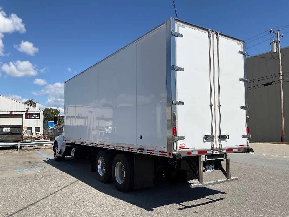 Medium Duty Box Truck-Light and Medium Duty Trucks-Freightliner-2020-M2-Londonderry-NH-13,417\n\t\tmiles-$ 80,250 - Image 6