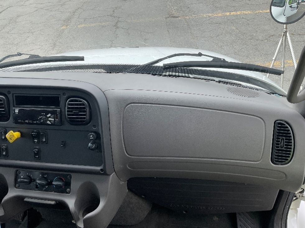 Medium Duty Box Truck-Light and Medium Duty Trucks-Freightliner-2020-M2-Londonderry-NH-134,574\n\t\tmiles-$ 58,000 - Image 21