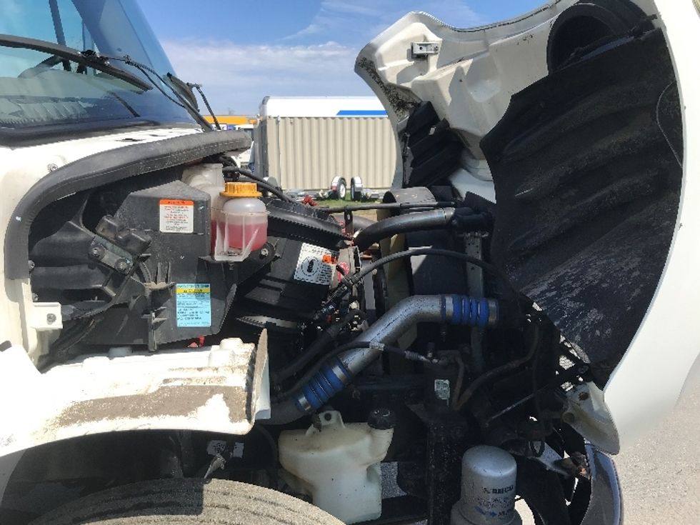Medium Duty Box Truck-Light and Medium Duty Trucks-Freightliner-2020-M2-Londonderry-NH-270,495\n\t\tmiles-$ 34,000 - Image 23