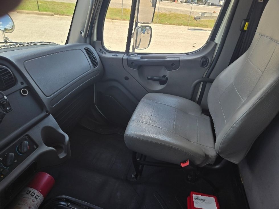 Medium Duty Box Truck-Light and Medium Duty Trucks-Freightliner-2020-M2-Longview-TX-134,487\n\t\tmiles-$ 59,750 - Image 19