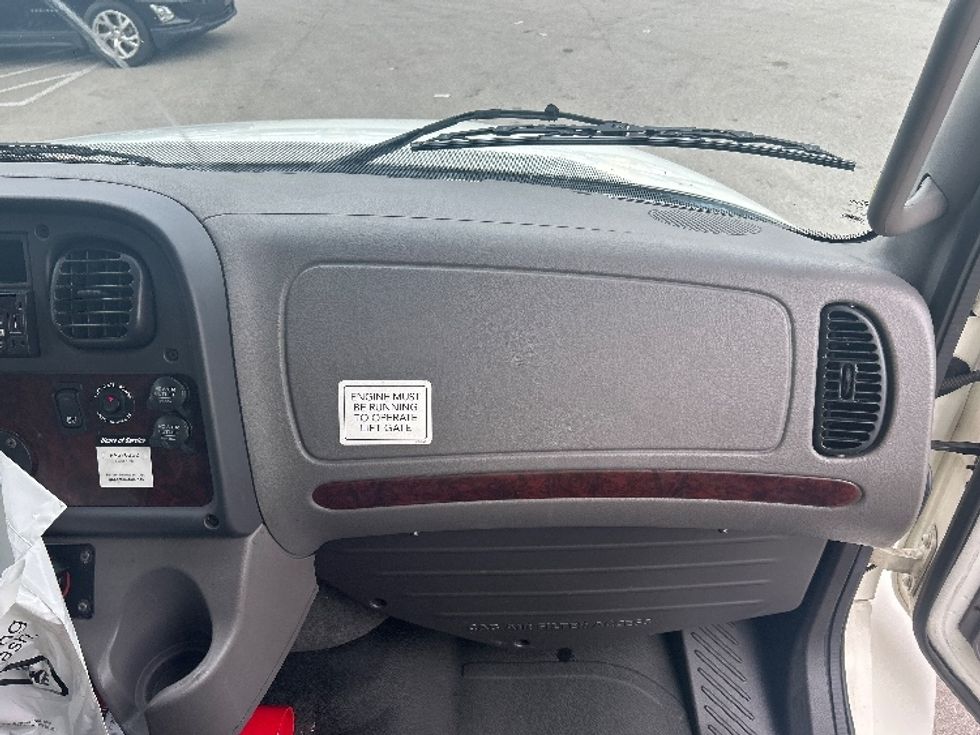 Medium Duty Box Truck-Light and Medium Duty Trucks-Freightliner-2020-M2-Louisville-KY-140,926\n\t\tmiles-$ 61,500 - Image 21