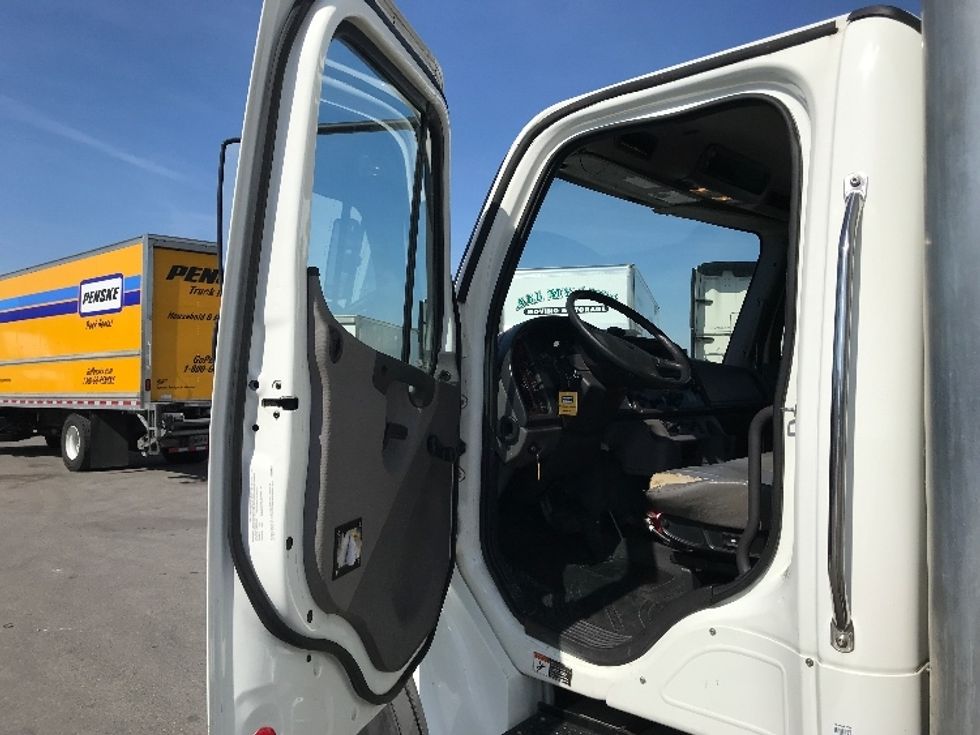 2020 Freightliner M2 106 Medium Duty photo 13