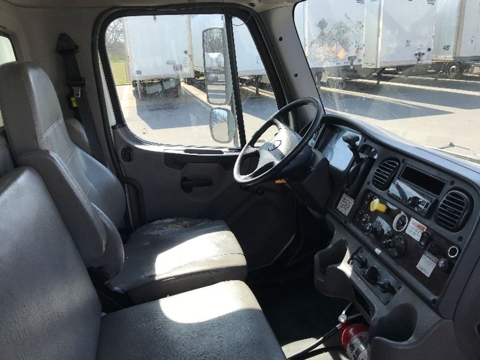 2020 Freightliner M2 106 Medium Duty photo 19