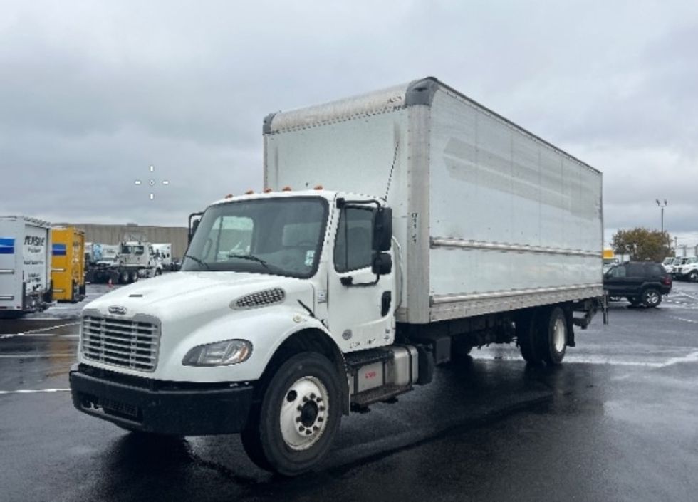Medium Duty Box Truck-Light and Medium Duty Trucks-Freightliner-2020-M2-Louisville-KY-156,394\n\t\tmiles-$ 59,000 - Image 3