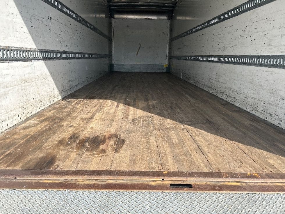 Medium Duty Box Truck-Light and Medium Duty Trucks-Freightliner-2020-M2-Louisville-KY-211,318\n\t\tmiles-$ 48,500 - Image 10