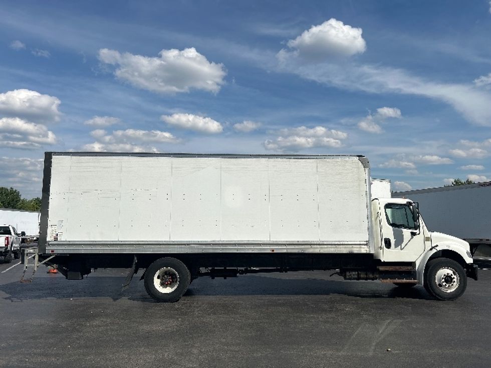 Medium Duty Box Truck-Light and Medium Duty Trucks-Freightliner-2020-M2-Louisville-KY-211,318\n\t\tmiles-$ 48,500 - Image 15