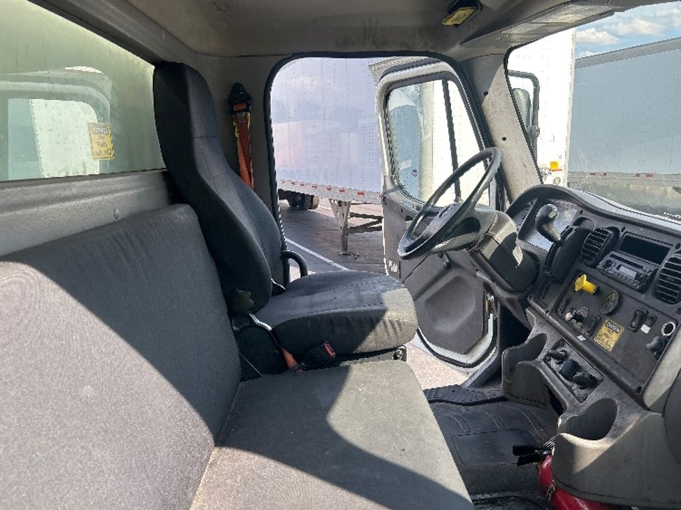 Medium Duty Box Truck-Light and Medium Duty Trucks-Freightliner-2020-M2-Louisville-KY-211,318\n\t\tmiles-$ 48,500 - Image 22