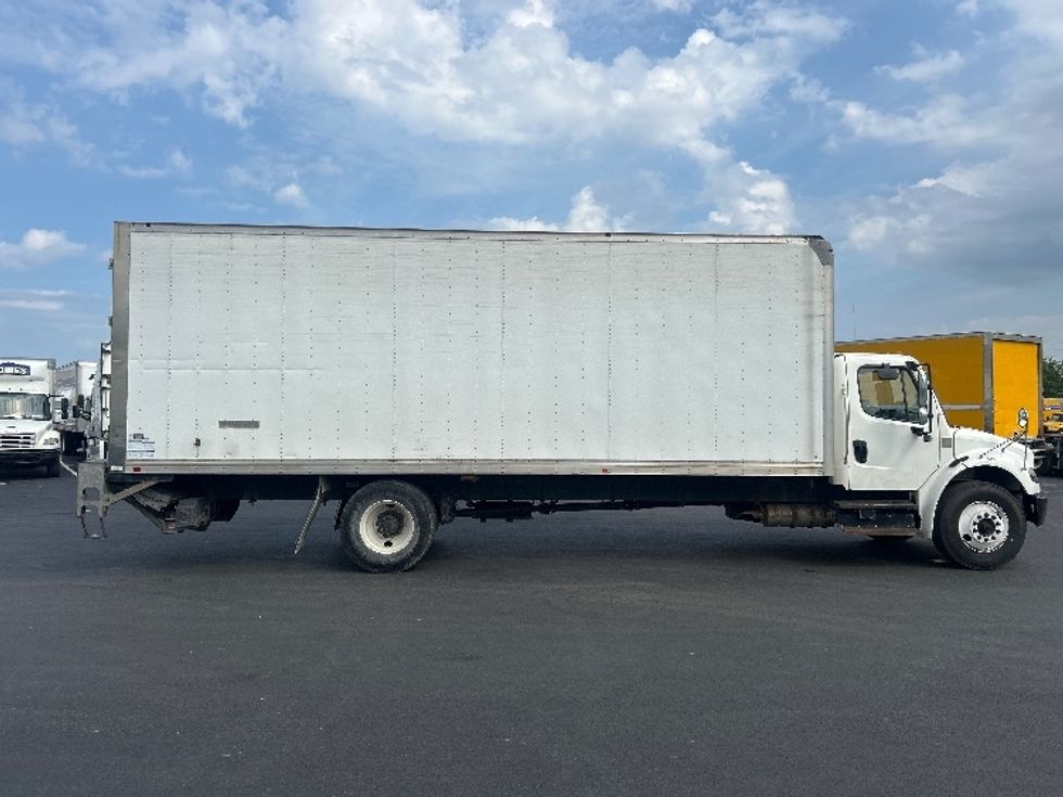 Medium Duty Box Truck-Light and Medium Duty Trucks-Freightliner-2020-M2-Louisville-KY-212,039\n\t\tmiles-$ 47,250 - Image 15
