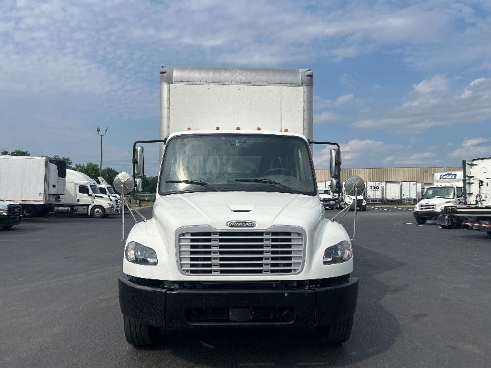 Medium Duty Box Truck-Light and Medium Duty Trucks-Freightliner-2020-M2-Louisville-KY-212,039\n\t\tmiles-$ 47,250 - Image 2