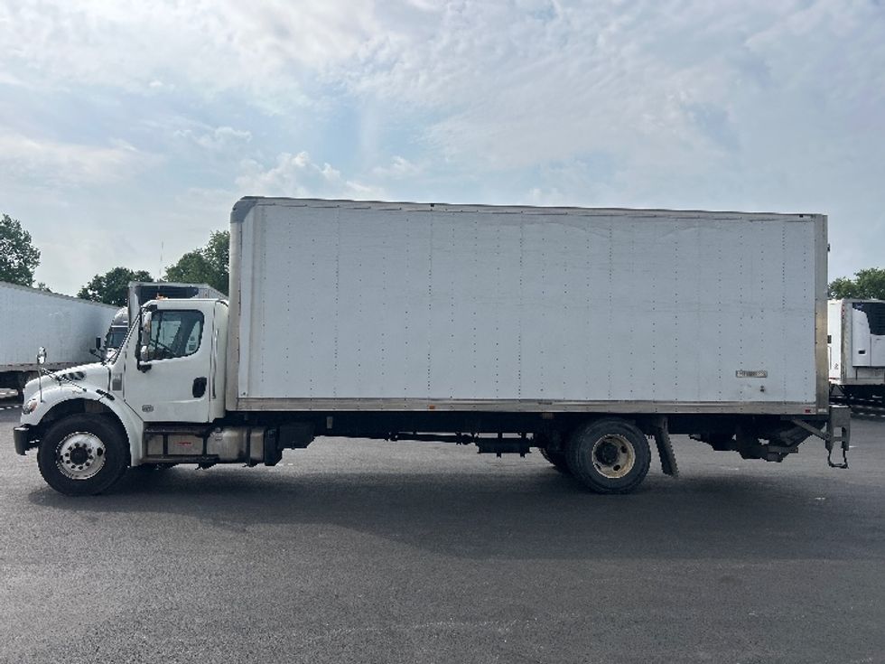 Medium Duty Box Truck-Light and Medium Duty Trucks-Freightliner-2020-M2-Louisville-KY-212,039\n\t\tmiles-$ 47,250 - Image 4