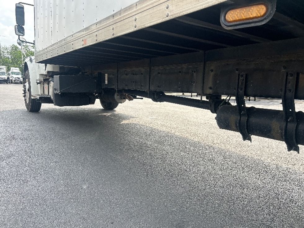 Medium Duty Box Truck-Light and Medium Duty Trucks-Freightliner-2020-M2-Louisville-KY-212,039\n\t\tmiles-$ 47,250 - Image 5