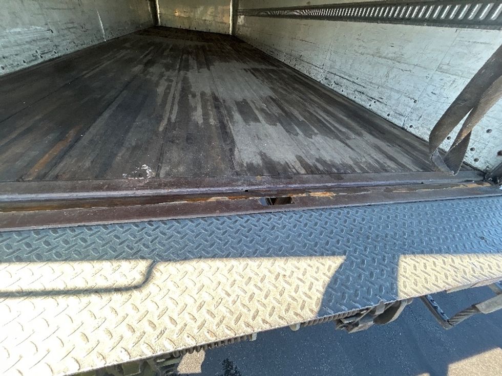 Medium Duty Box Truck-Light and Medium Duty Trucks-Freightliner-2020-M2-Louisville-KY-225,955\n\t\tmiles-$ 46,250 - Image 10