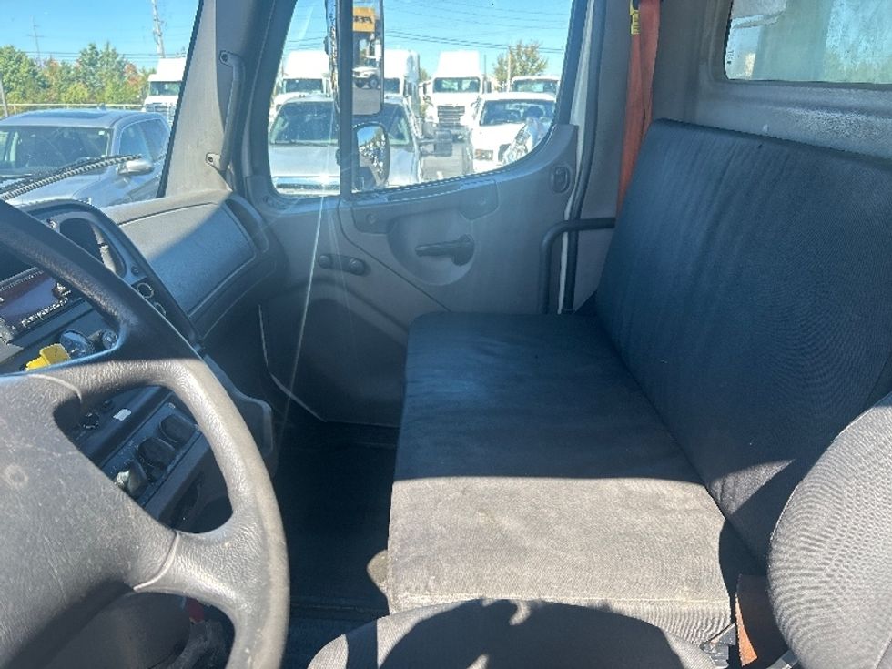 Medium Duty Box Truck-Light and Medium Duty Trucks-Freightliner-2020-M2-Louisville-KY-225,955\n\t\tmiles-$ 46,250 - Image 19