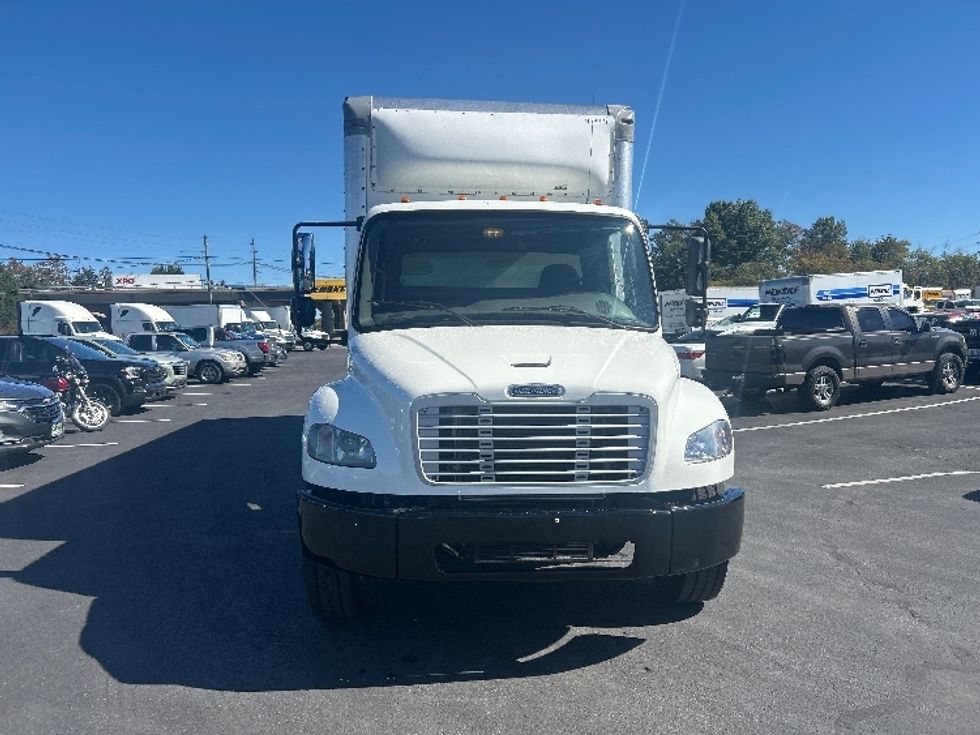 Medium Duty Box Truck-Light and Medium Duty Trucks-Freightliner-2020-M2-Louisville-KY-225,955\n\t\tmiles-$ 46,250 - Image 2