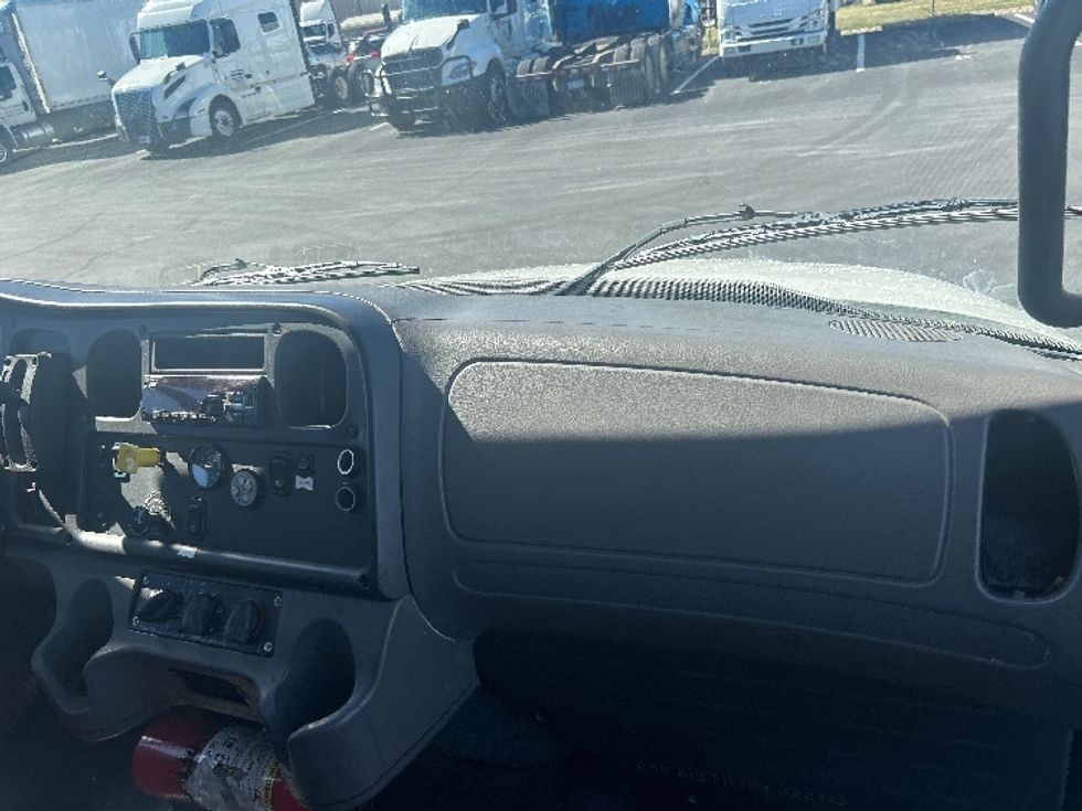 Medium Duty Box Truck-Light and Medium Duty Trucks-Freightliner-2020-M2-Louisville-KY-225,955\n\t\tmiles-$ 46,250 - Image 21
