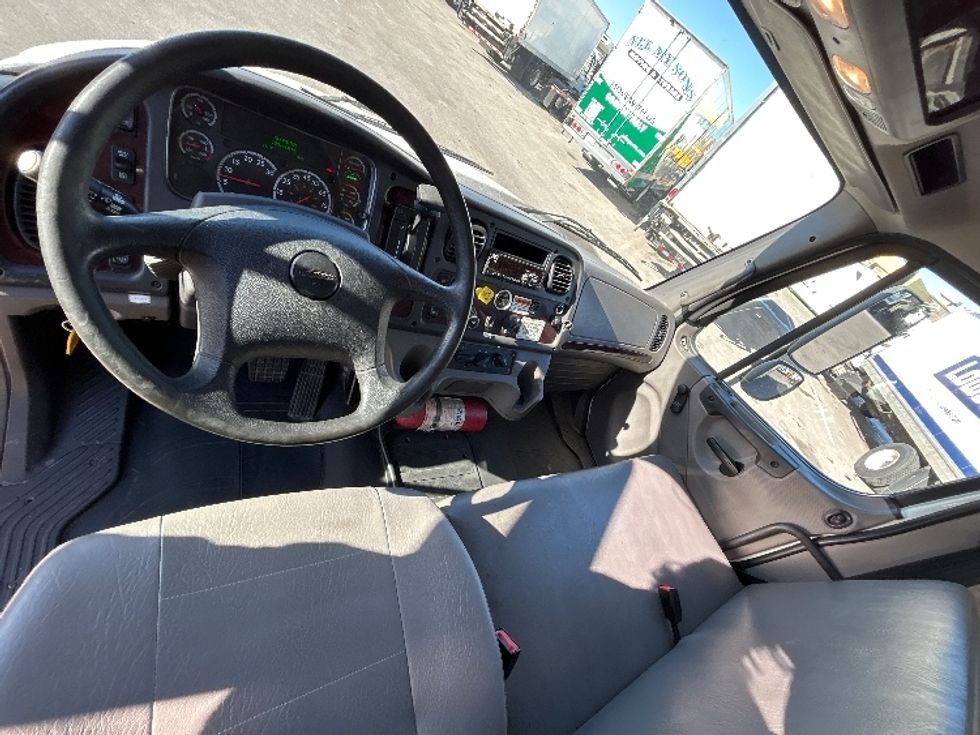 Medium Duty Box Truck-Light and Medium Duty Trucks-Freightliner-2020-M2-Louisville-KY-227,443\n\t\tmiles-$ 54,250 - Image 17