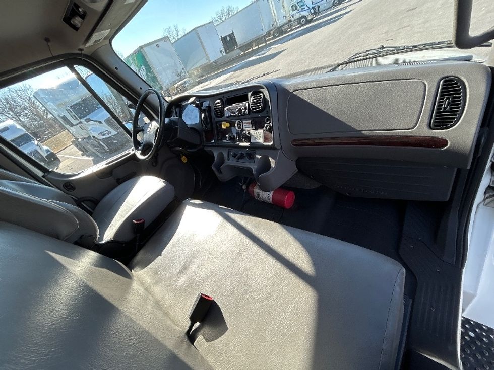 Medium Duty Box Truck-Light and Medium Duty Trucks-Freightliner-2020-M2-Louisville-KY-227,443\n\t\tmiles-$ 54,250 - Image 21