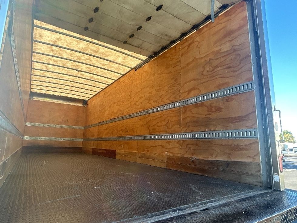 Medium Duty Box Truck-Light and Medium Duty Trucks-Freightliner-2020-M2-Louisville-KY-327,071\n\t\tmiles-$ 27,500 - Image 12