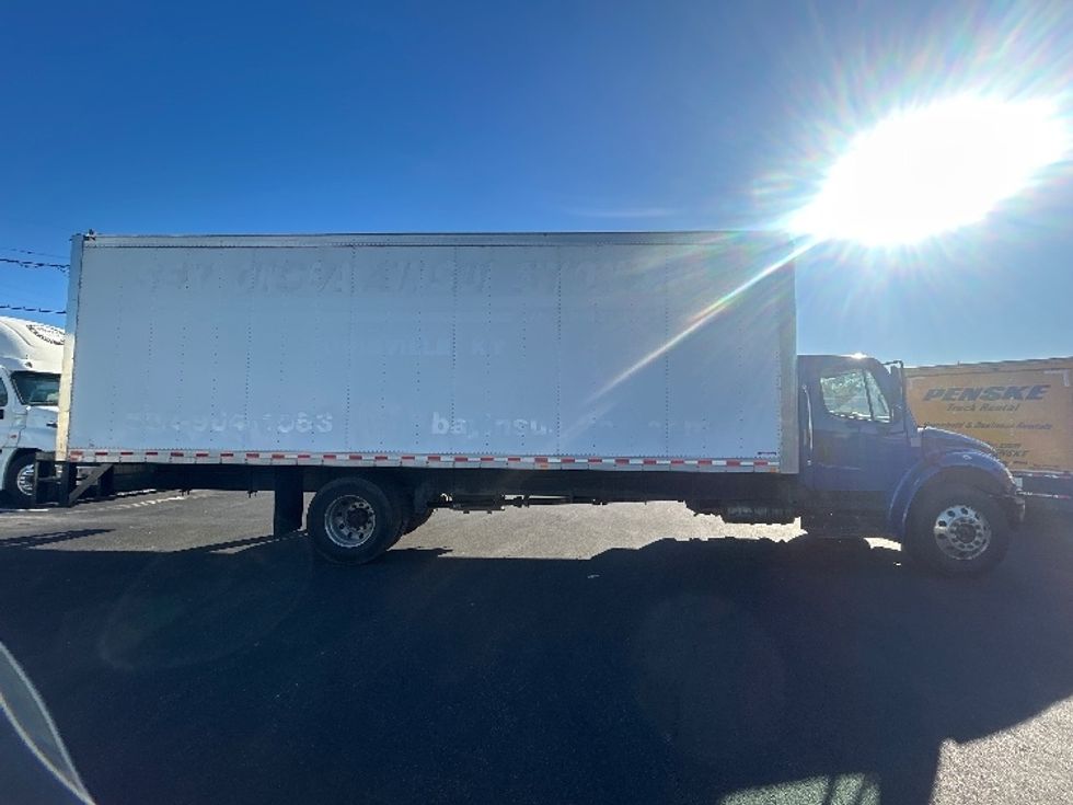 Medium Duty Box Truck-Light and Medium Duty Trucks-Freightliner-2020-M2-Louisville-KY-327,071\n\t\tmiles-$ 27,500 - Image 15