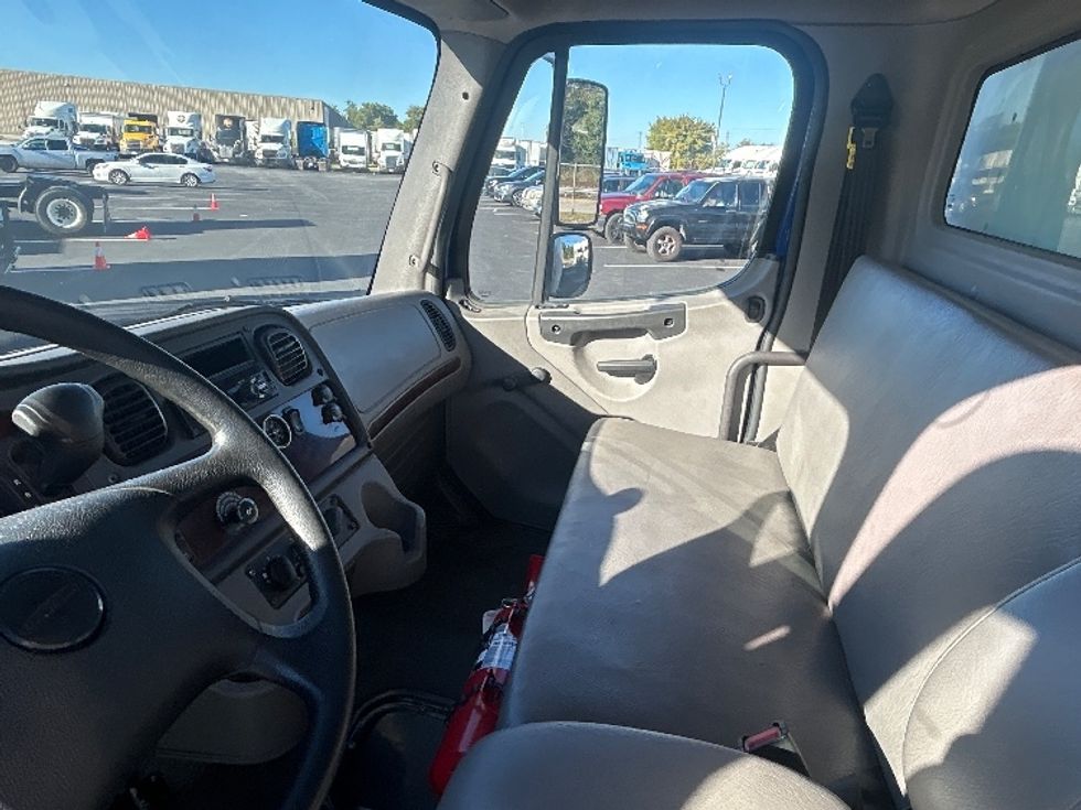 Medium Duty Box Truck-Light and Medium Duty Trucks-Freightliner-2020-M2-Louisville-KY-327,071\n\t\tmiles-$ 27,500 - Image 19