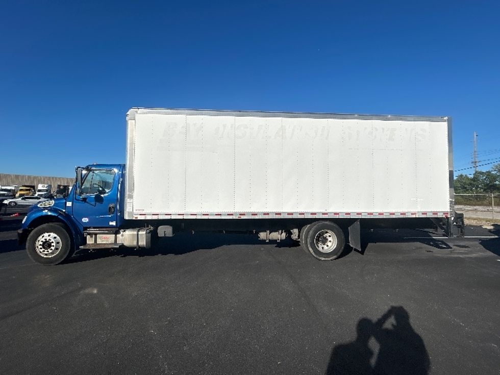 Medium Duty Box Truck-Light and Medium Duty Trucks-Freightliner-2020-M2-Louisville-KY-327,071\n\t\tmiles-$ 27,500 - Image 4