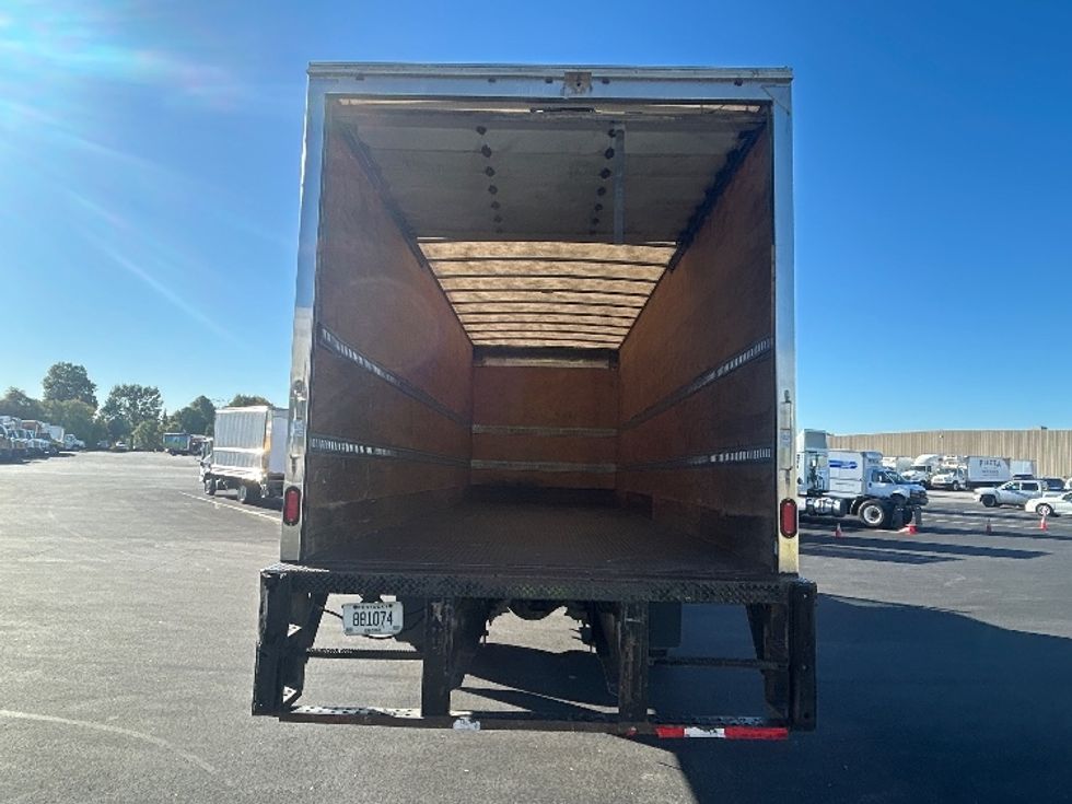 Medium Duty Box Truck-Light and Medium Duty Trucks-Freightliner-2020-M2-Louisville-KY-327,071\n\t\tmiles-$ 27,500 - Image 8