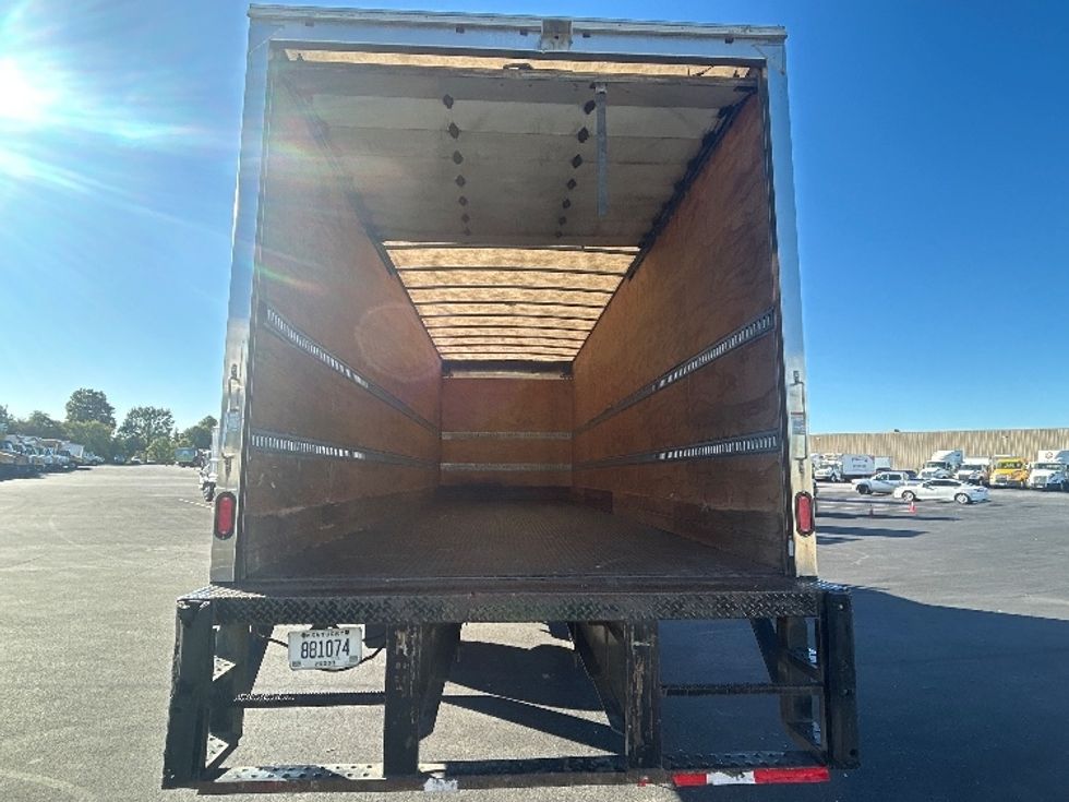 Medium Duty Box Truck-Light and Medium Duty Trucks-Freightliner-2020-M2-Louisville-KY-327,071\n\t\tmiles-$ 27,500 - Image 9