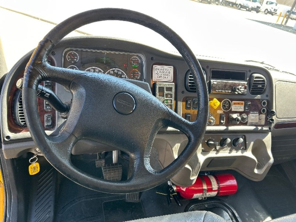 Medium Duty Box Truck-Light and Medium Duty Trucks-Freightliner-2020-M2-Lubbock-TX-180,884\n\t\tmiles-$ 41,250 - Image 18