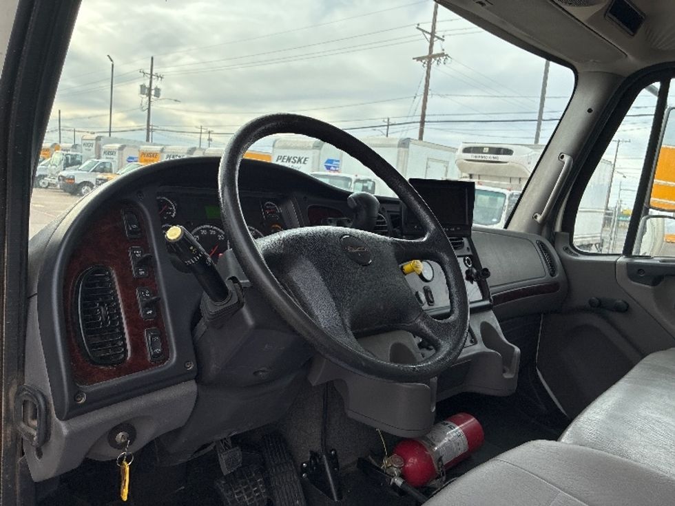 Medium Duty Box Truck-Light and Medium Duty Trucks-Freightliner-2020-M2-Lubbock-TX-240,879\n\t\tmiles-$ 39,750 - Image 17