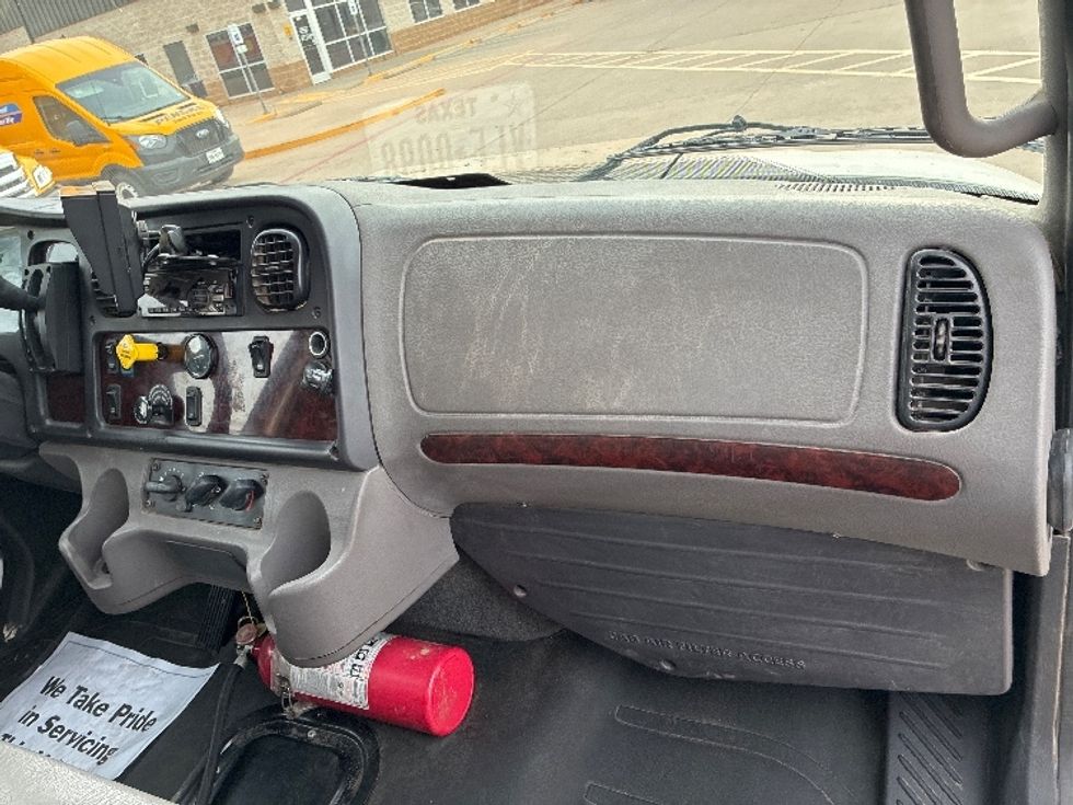 Medium Duty Box Truck-Light and Medium Duty Trucks-Freightliner-2020-M2-Lubbock-TX-240,879\n\t\tmiles-$ 39,750 - Image 21