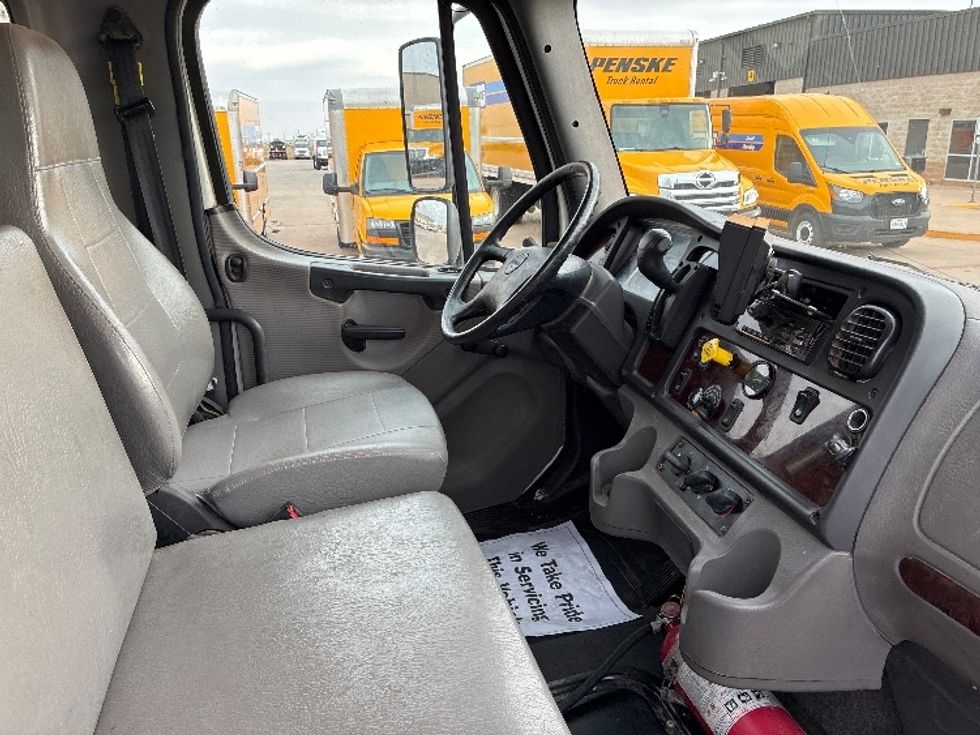 Medium Duty Box Truck-Light and Medium Duty Trucks-Freightliner-2020-M2-Lubbock-TX-240,879\n\t\tmiles-$ 39,750 - Image 22