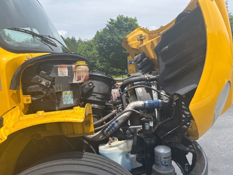 Medium Duty Box Truck-Light and Medium Duty Trucks-Freightliner-2020-M2-Martinsville-VA-174,563\n\t\tmiles-$ 47,250 - Image 18