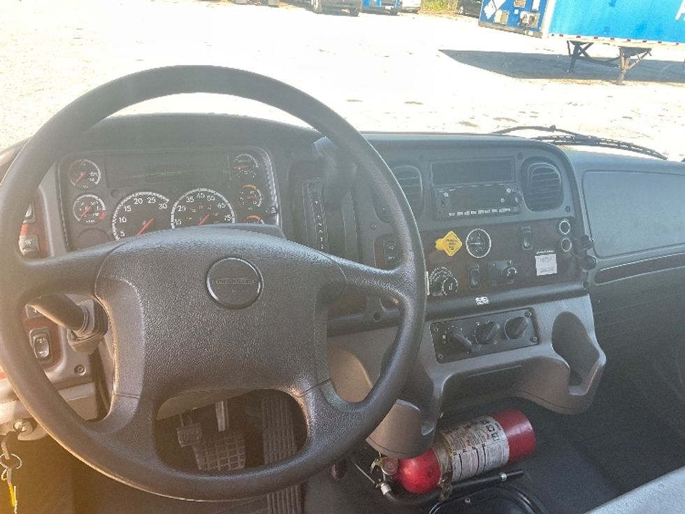 Medium Duty Box Truck-Light and Medium Duty Trucks-Freightliner-2020-M2-Mcdonough-GA-128,614\n\t\tmiles-$ 59,500 - Image 18