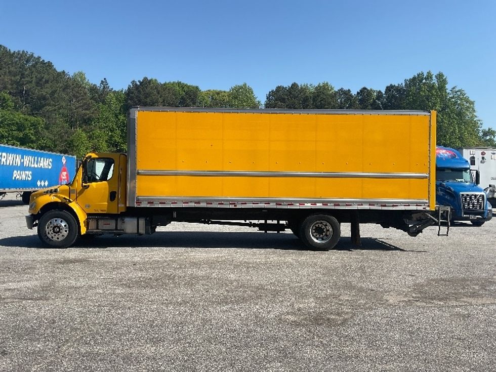 Medium Duty Box Truck-Light and Medium Duty Trucks-Freightliner-2020-M2-Mcdonough-GA-128,614\n\t\tmiles-$ 59,500 - Image 4