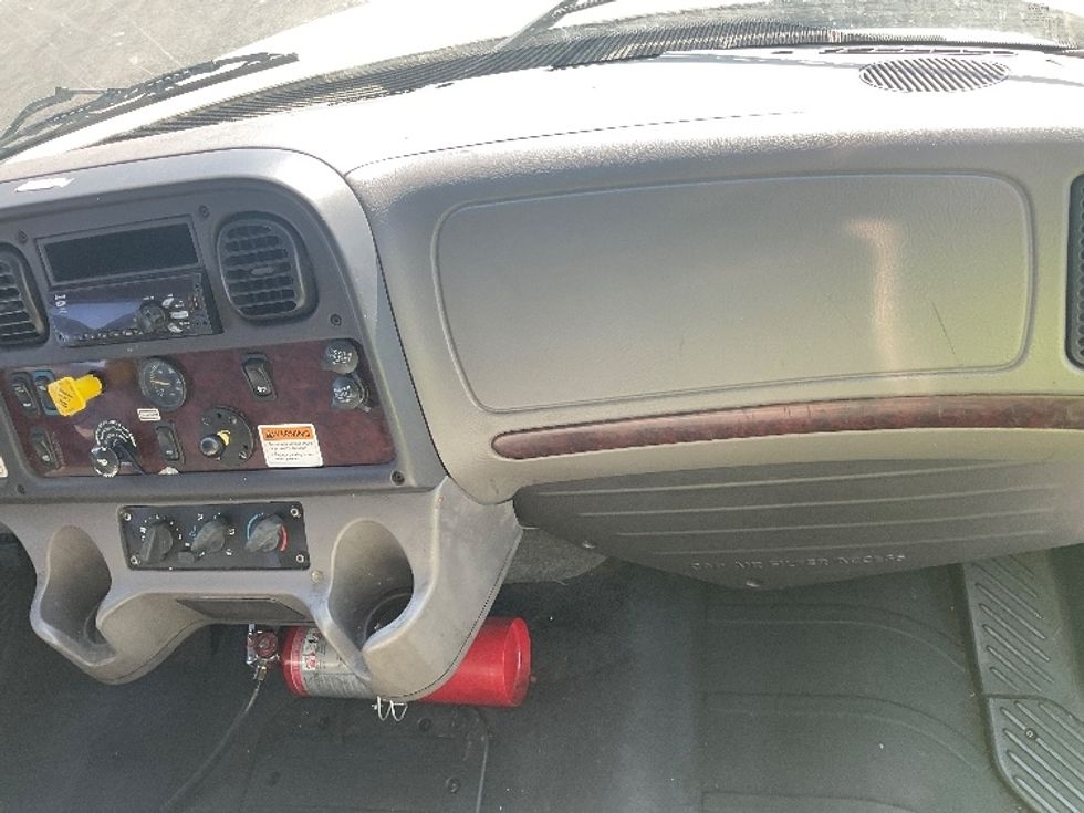 Medium Duty Box Truck-Light and Medium Duty Trucks-Freightliner-2020-M2-Mcdonough-GA-186,532\n\t\tmiles-$ 49,000 - Image 21