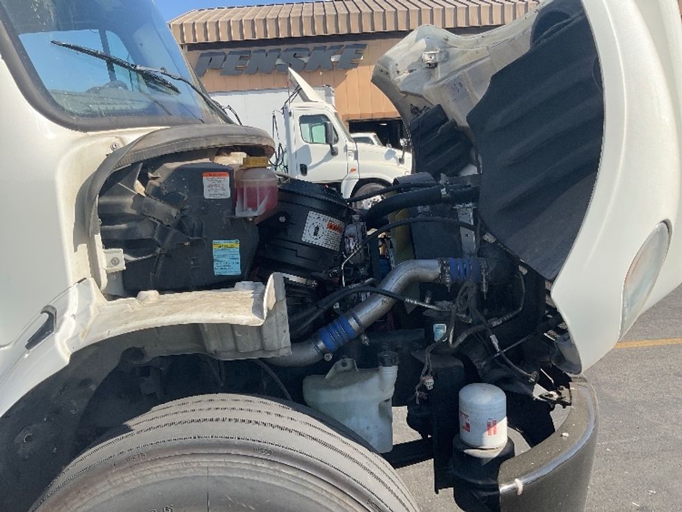 Medium Duty Box Truck-Light and Medium Duty Trucks-Freightliner-2020-M2-Mcdonough-GA-186,532\n\t\tmiles-$ 49,000 - Image 23