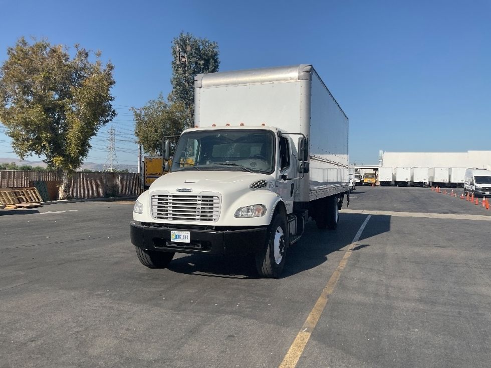 Medium Duty Box Truck-Light and Medium Duty Trucks-Freightliner-2020-M2-Mcdonough-GA-186,532\n\t\tmiles-$ 49,000 - Image 3