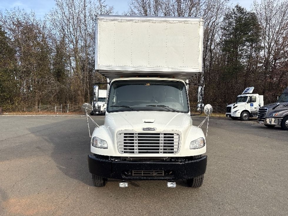 Medium Duty Box Truck-Light and Medium Duty Trucks-Freightliner-2020-M2-Mebane-NC-147,643\n\t\tmiles-$ 70,500 - Image 2