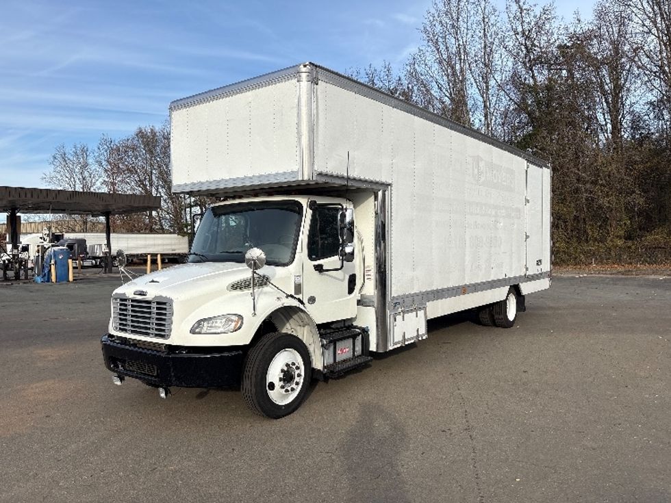 Medium Duty Box Truck-Light and Medium Duty Trucks-Freightliner-2020-M2-Mebane-NC-147,643\n\t\tmiles-$ 70,500 - Image 3