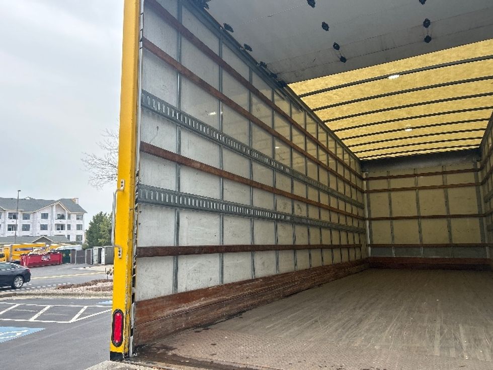 Medium Duty Box Truck-Light and Medium Duty Trucks-Freightliner-2020-M2-Mebane-NC-175,301\n\t\tmiles-$ 38,250 - Image 11