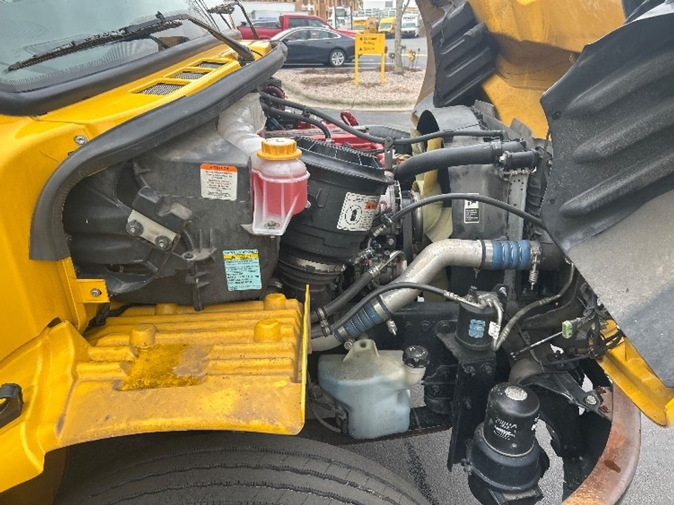 Medium Duty Box Truck-Light and Medium Duty Trucks-Freightliner-2020-M2-Mebane-NC-175,301\n\t\tmiles-$ 38,250 - Image 23